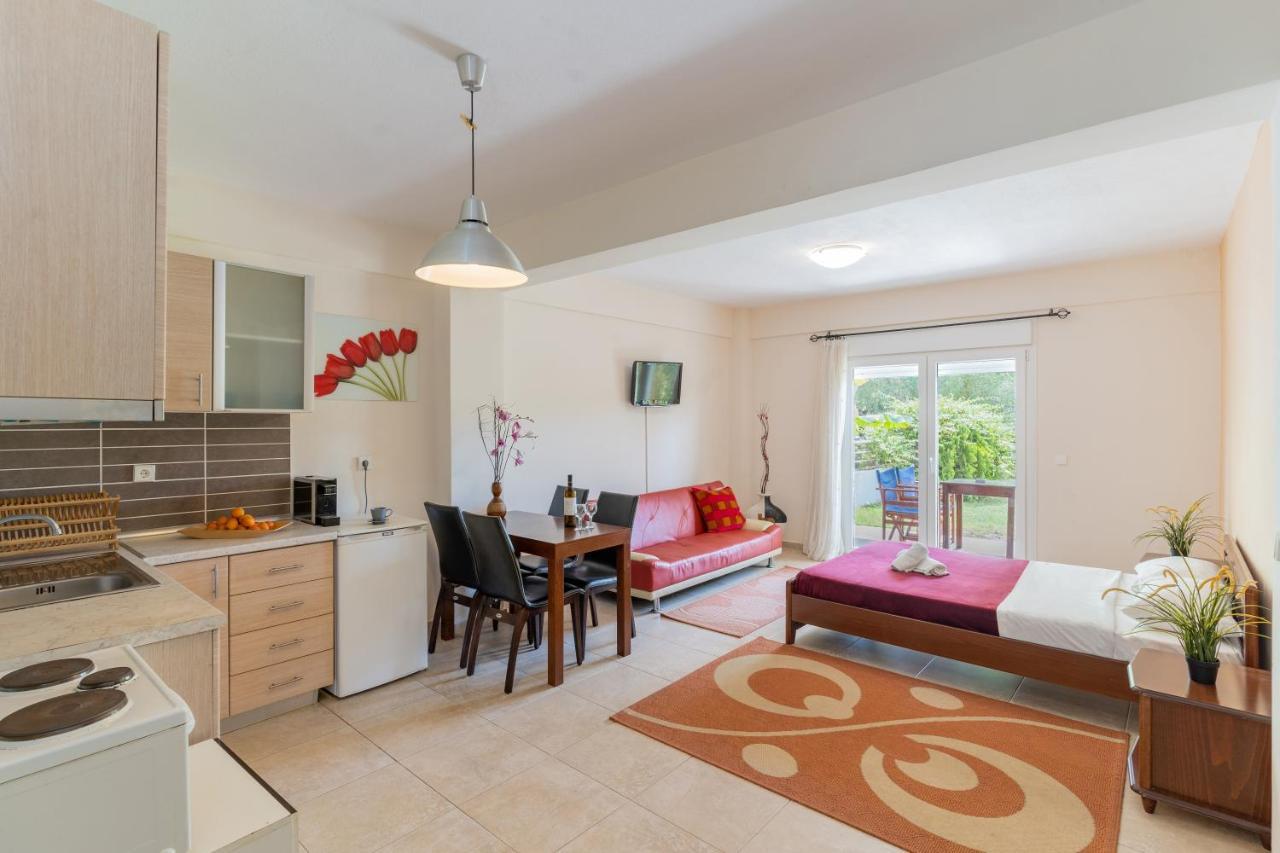 Erifili Kallithea Kallithea  Екстериор снимка